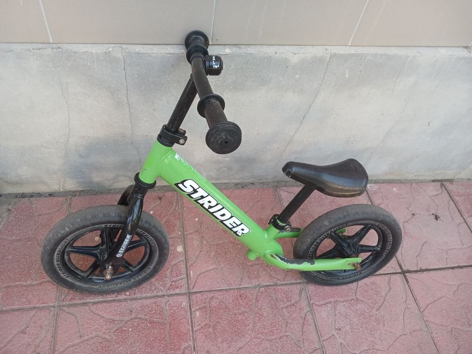 Продам велобег Strider