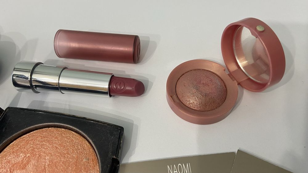 Zestaw kosmetyków do makijażu jak nowy Douglas Bourjois