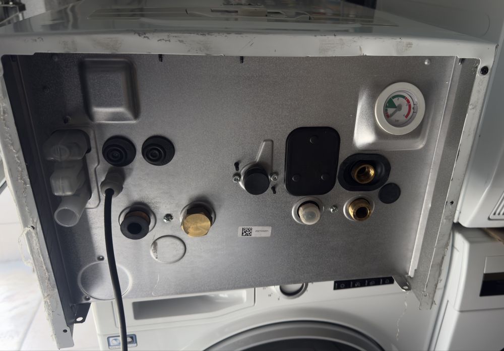 Caldeira mista Baxi PLATINUM MAX PLUS 33/33 F ( NOVA)