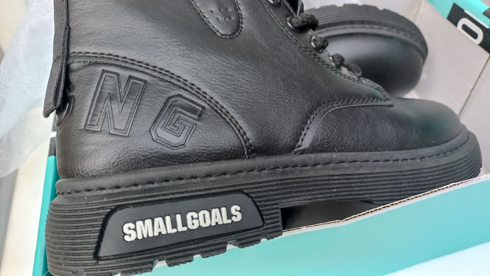 Мужские ботинки в британском стиле