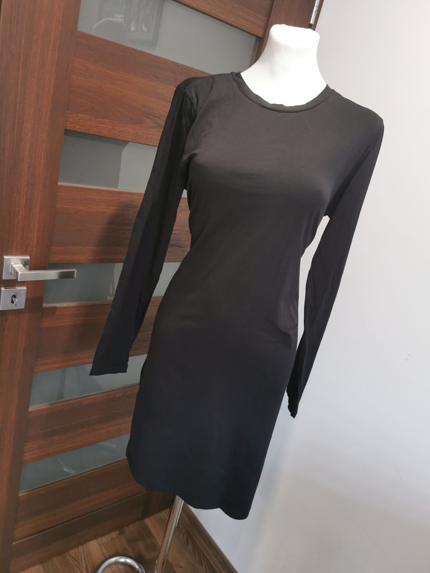 Mała czarna sukienka suknia midi nowa elegancka L 40 noisy may