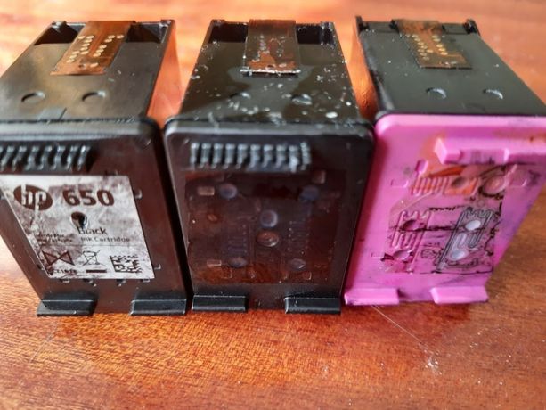 Три картриджа HP 650 (один цветной и два черных) для МФУ или принтера