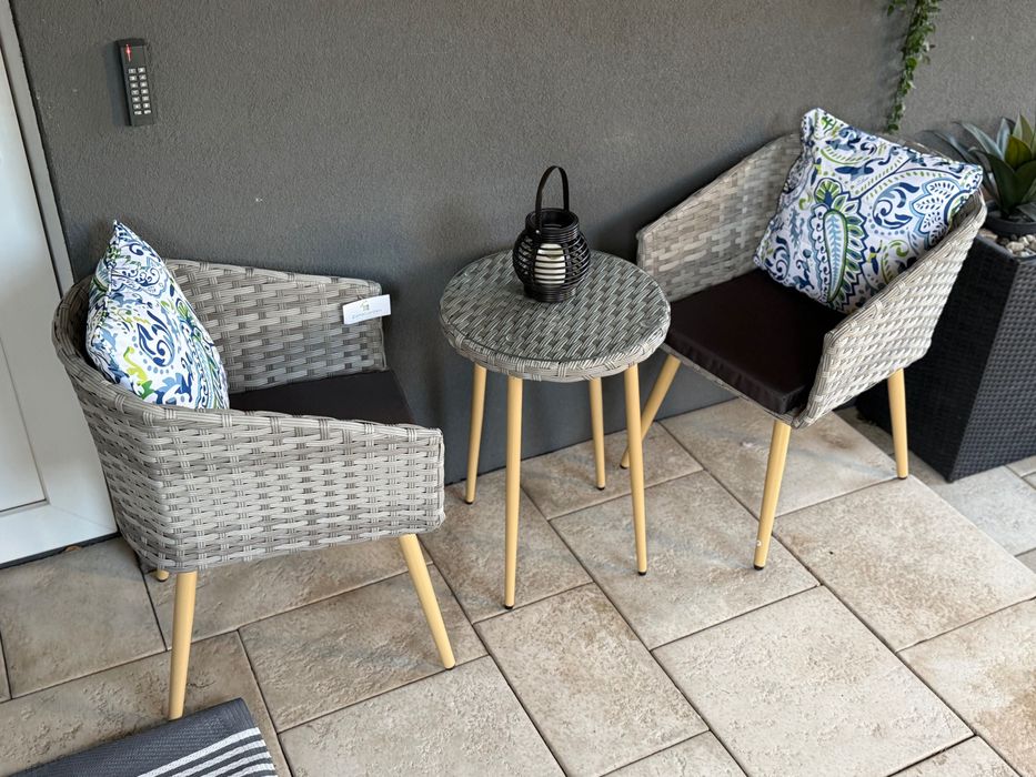 zestaw z technorattanu na balkon 2+1 szary mix
