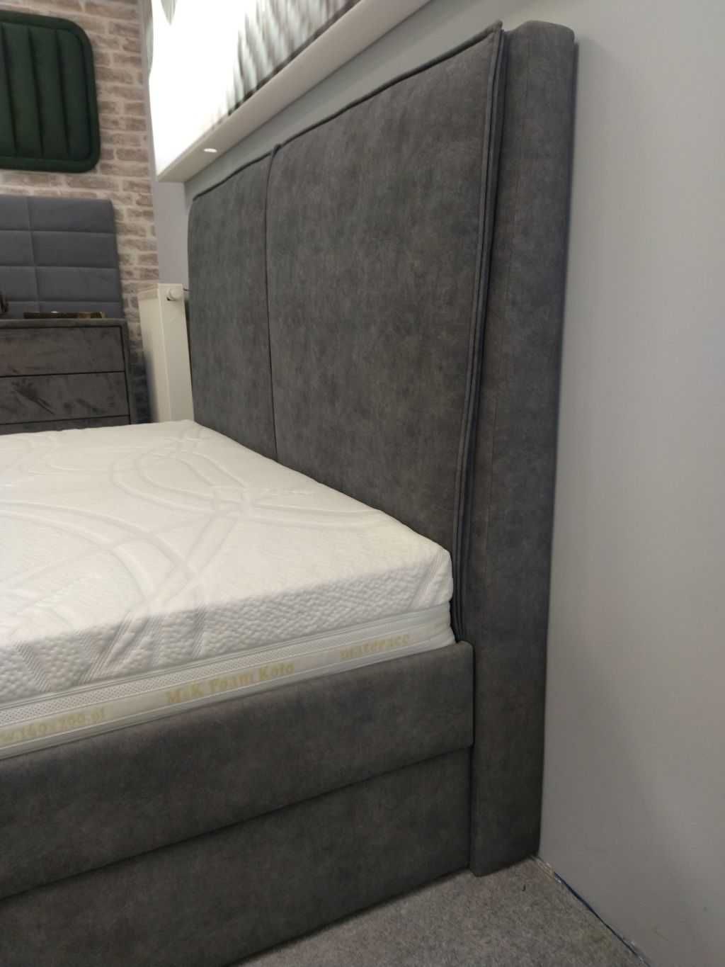 Łóżko Tapicerowane z pojemnikiem 160x200 szare miękki zagłówek