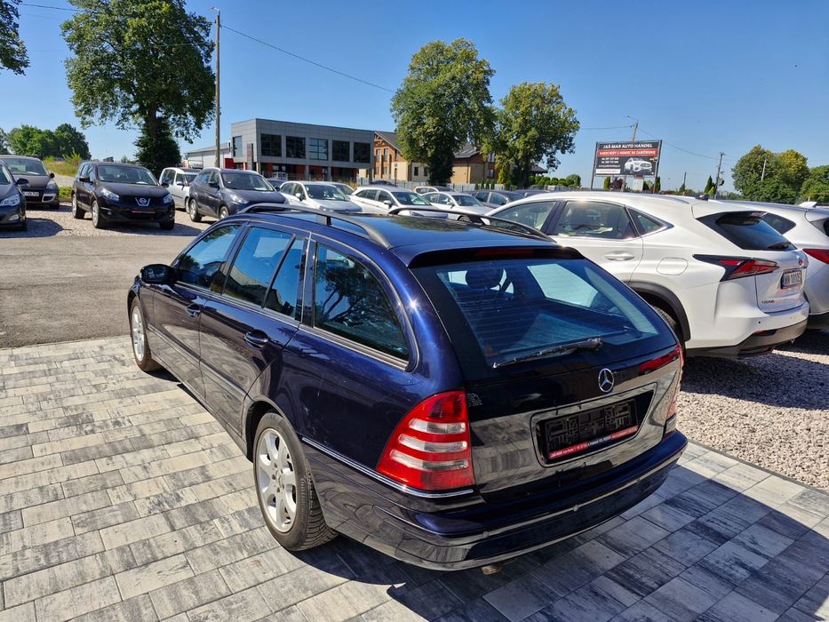 Mercedes C-klasa 2.2 cdi 122ps nawigacja xenon Automat Super Stan