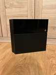 Konsola PlayStation 4