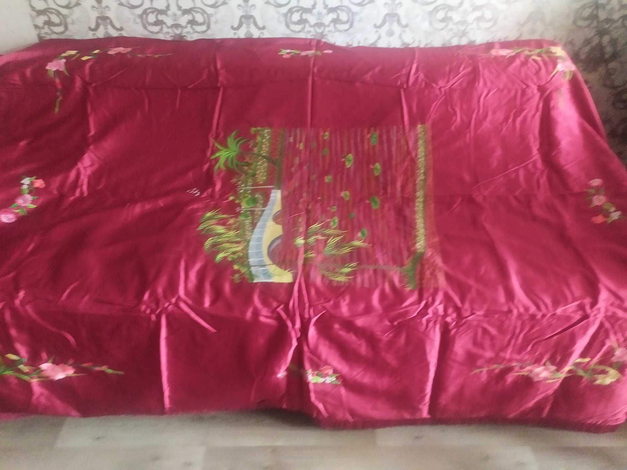 Покрывало на кровать , диван