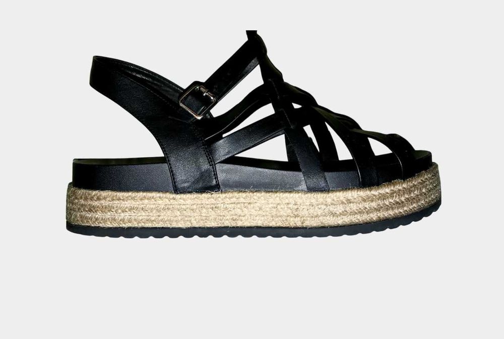 Стильні босоніжки, сандалі на устілку 28,5 см