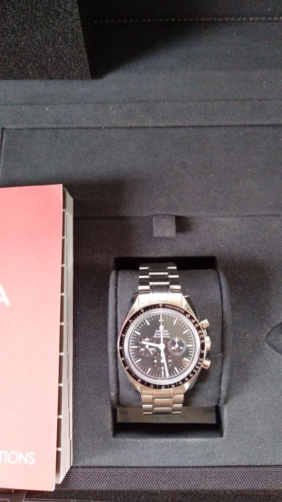 Omega seamaster moonwatch profesional hesalit