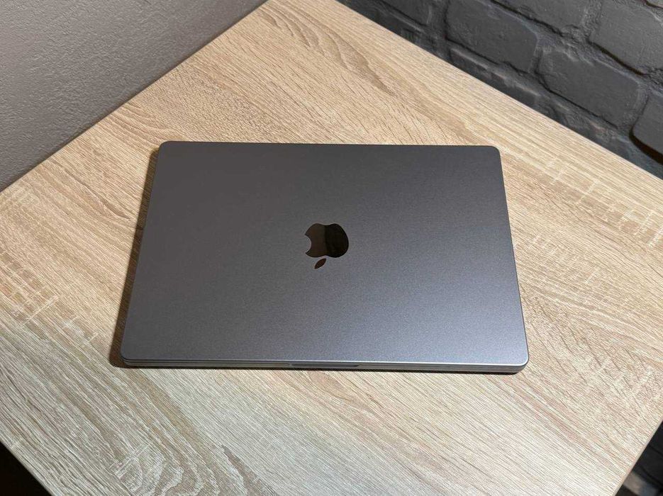MacBook Pro 14" Space Gray Late 2023 (MTL73LL/A) M3/10/8/512GB