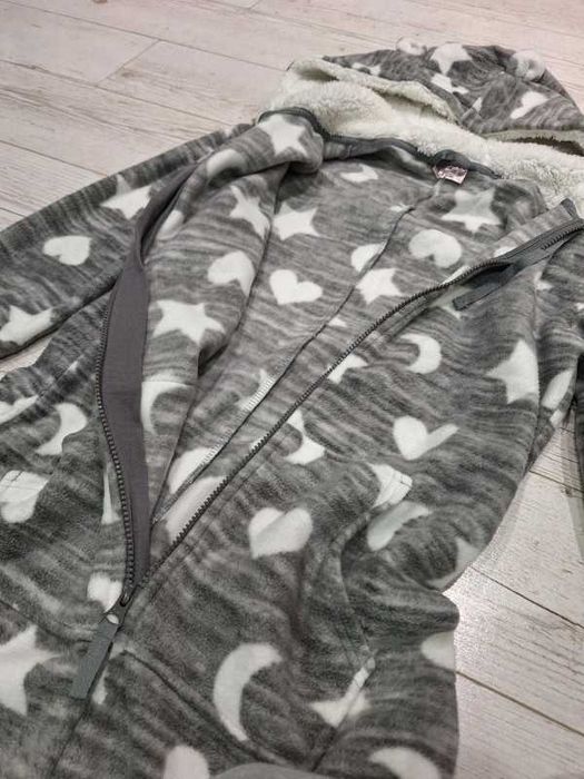 NOWY pluszowy onesie kombinezon z kapturem z uszkami w gwiazdki