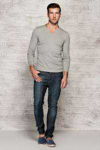 Zara Man sweter w szpic rozmiar M nowy