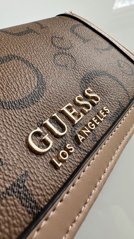 Гаманець Guess