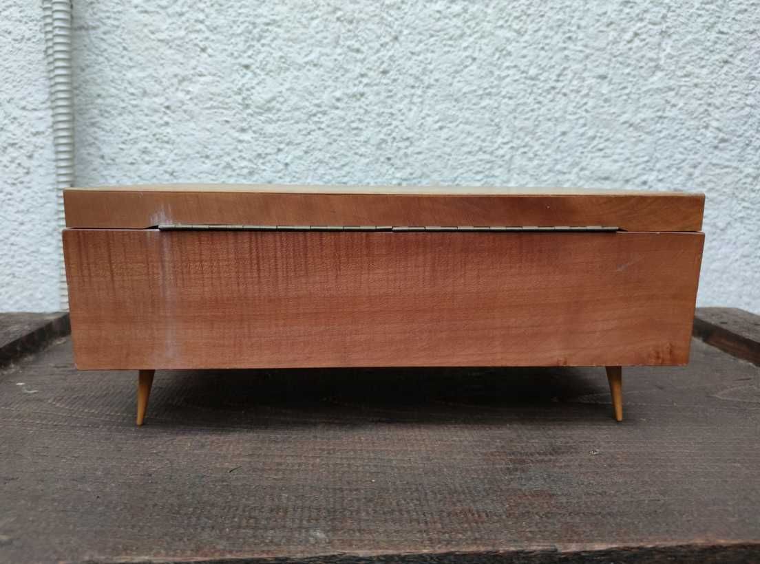 Szafka niciak z PRL-u vintage z lat 70