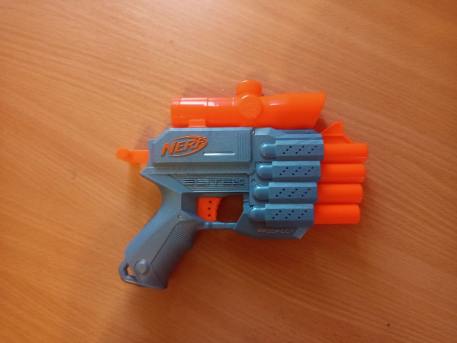 Іграшковий пістолет NERF оригінальний на пульках