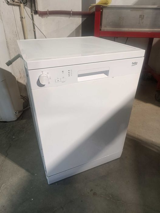 Maquina lavar Louça Beko usada