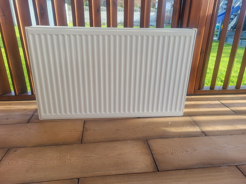 Cena za 4 sztuki. Grzejniki: 80×60, 120x60 plus dwa ła