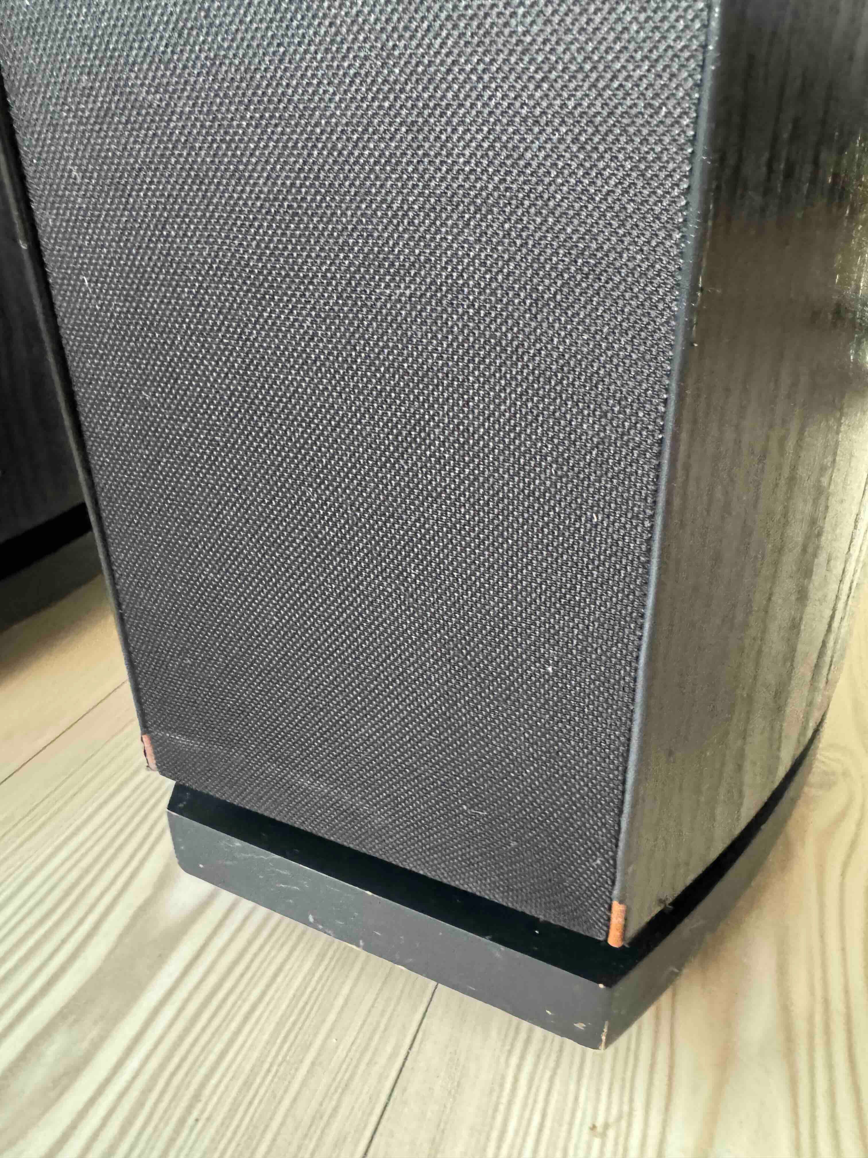 kolumny Jamo D 570