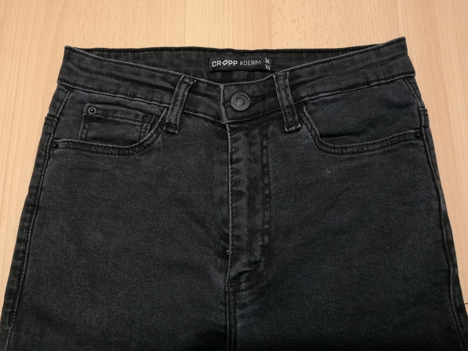 Nowe spodnie Cropp 34 XS czarne skinny jeans rurki obcisłe wysoki stan