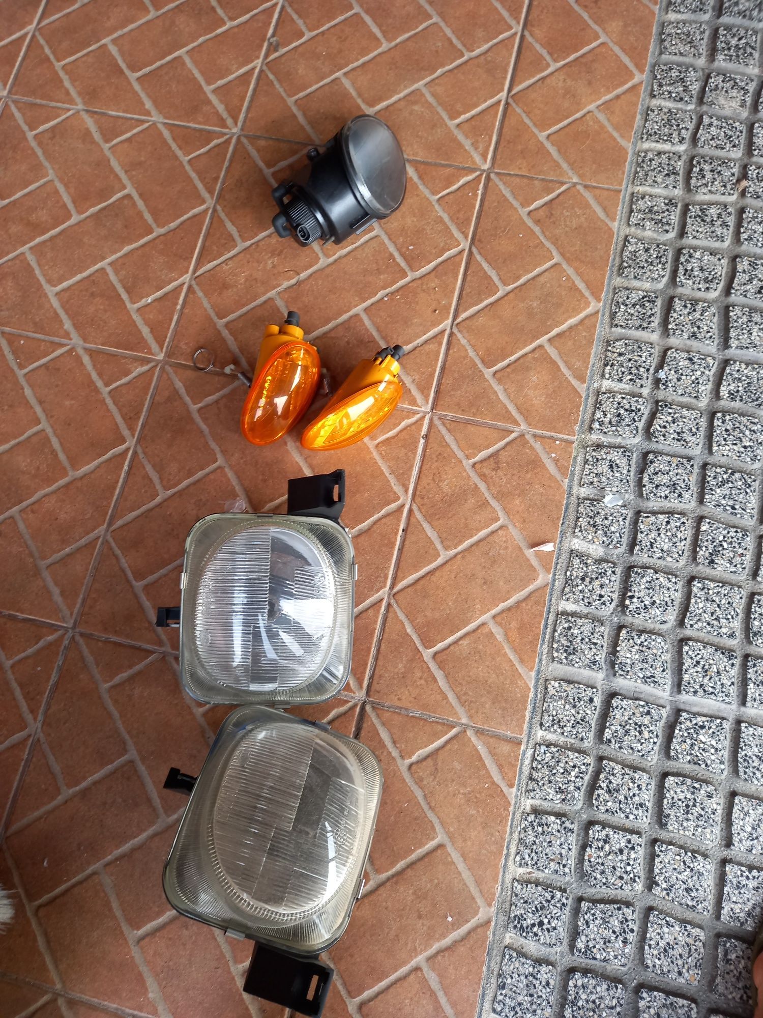 Oticas fiat multipla