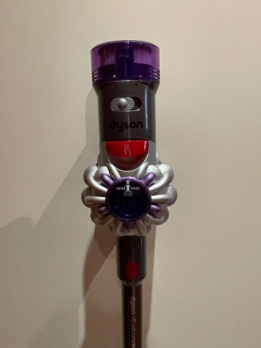 Dyson V8 Advanced