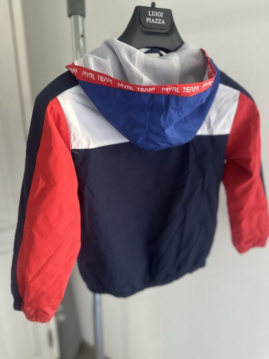 Casaca desportivo para 5/7anos .