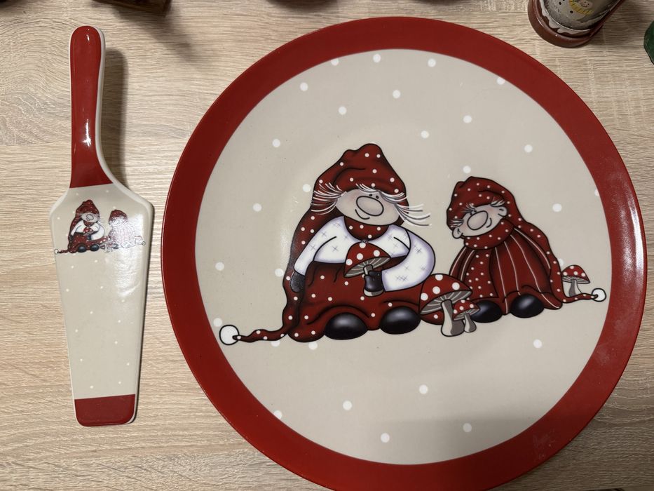 Talerz do ciasta wraz z lopatą w motywie swistecznym