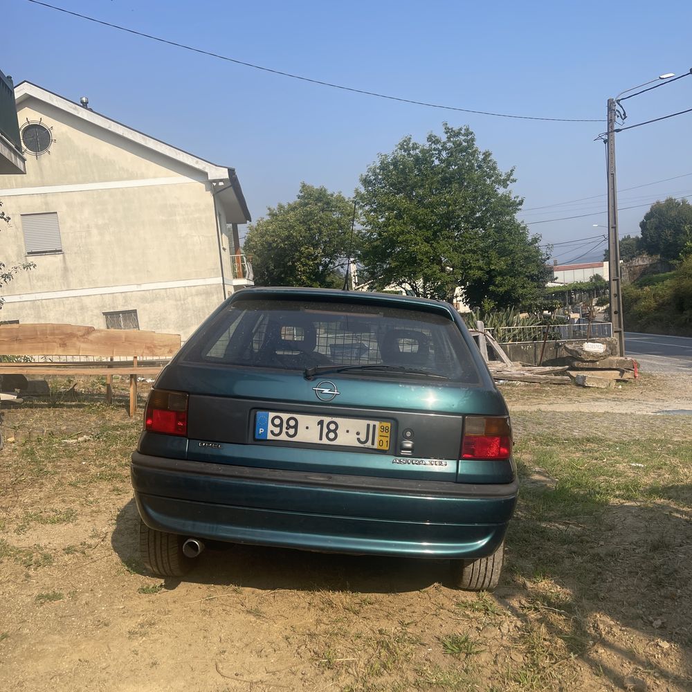 Opel Astra Comercial