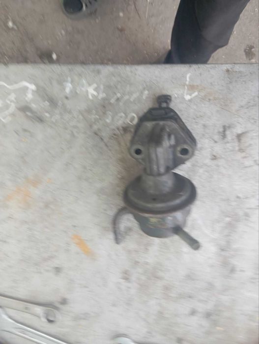 Корпус фільтра повітряного форд ескорт карбюратор моноінжектор шрот