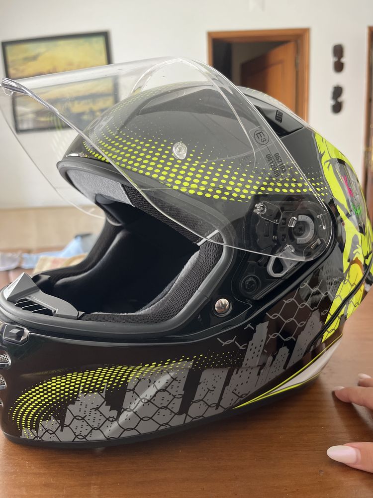 Capacete de mota