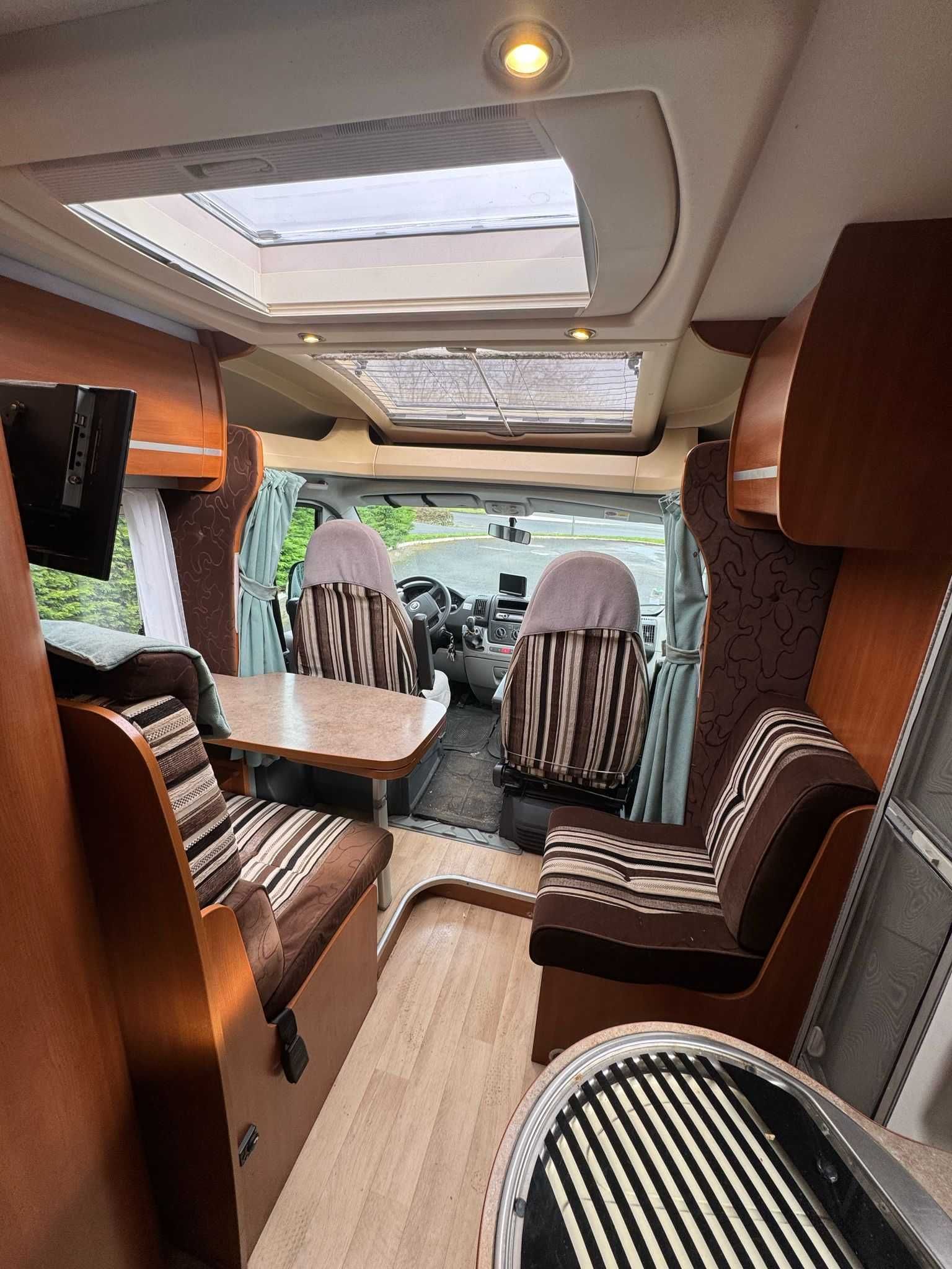 Autocaravana Fiat Ducato 6 v CHALLENGER 2009, Iveco 2.3 Multijet C/ AC