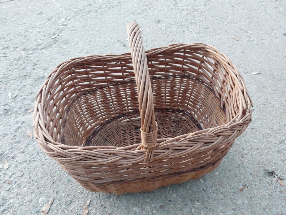 Wiklinowy koszyk