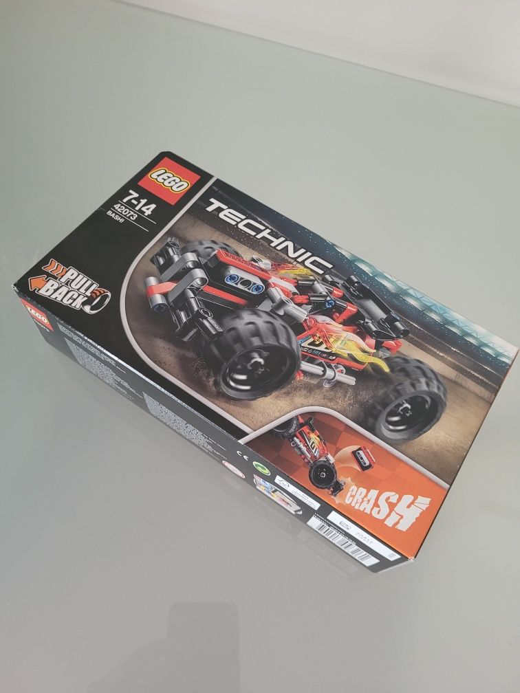 Lego Technic 42073 novo