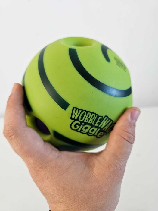 Wobble Wag Giggle Ball interaktywna zabawka dla psa