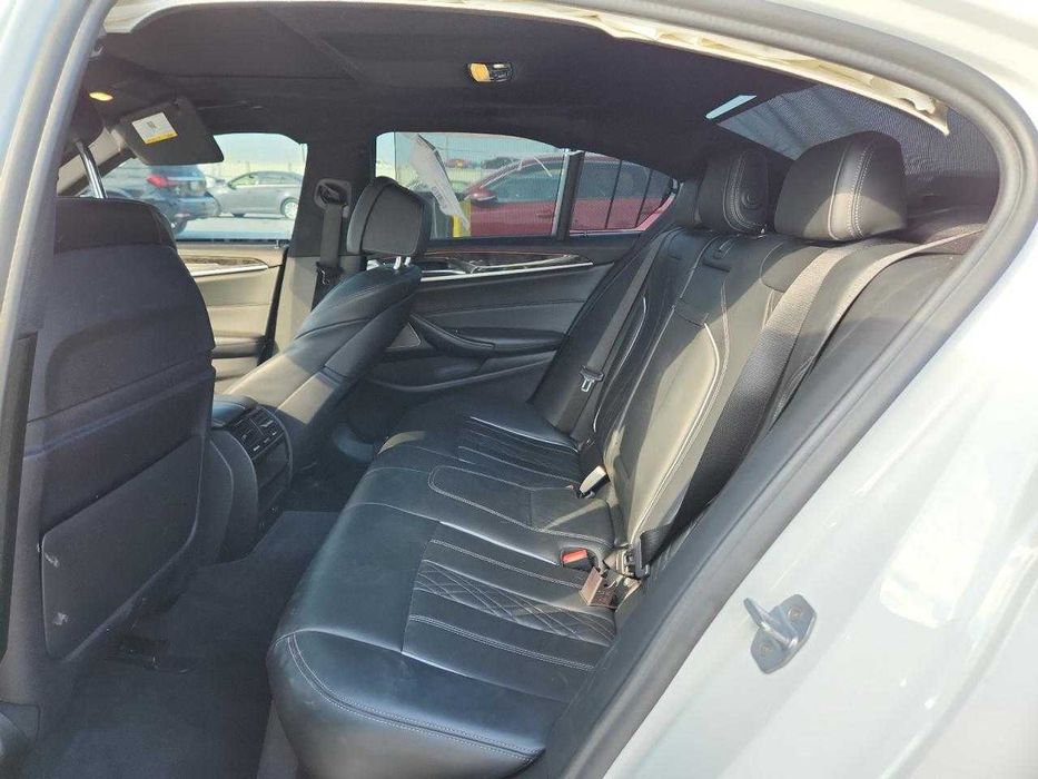 BMW 540i 2019 Задній привід