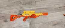 Snajperka nerf z dwoma strzałkami w zestawie
