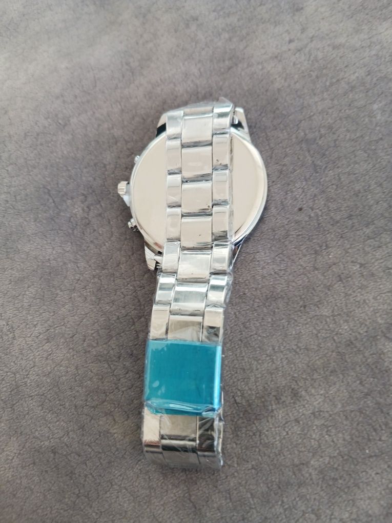 Conjunto relógio colar e pulseira