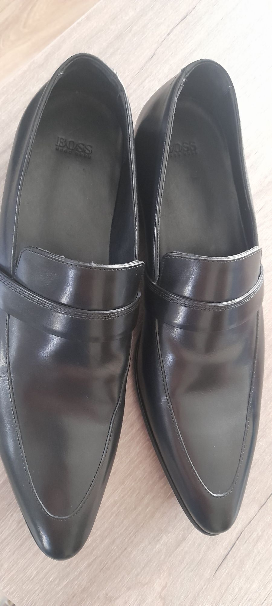Męskie buty Hugo Boss rozmiar  41