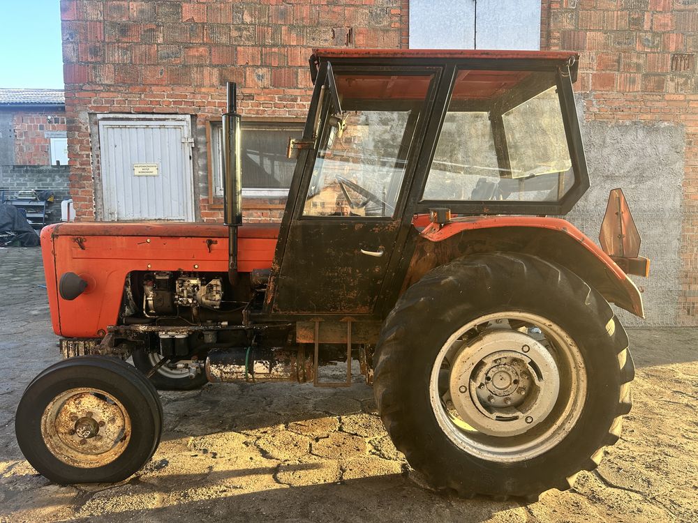 Ciagnik rolniczy Ursus C-355/C-360