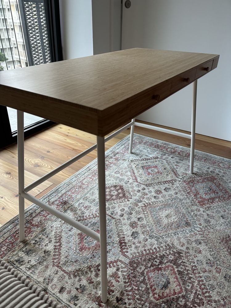 Secretaria IKEA com 3 gavetas