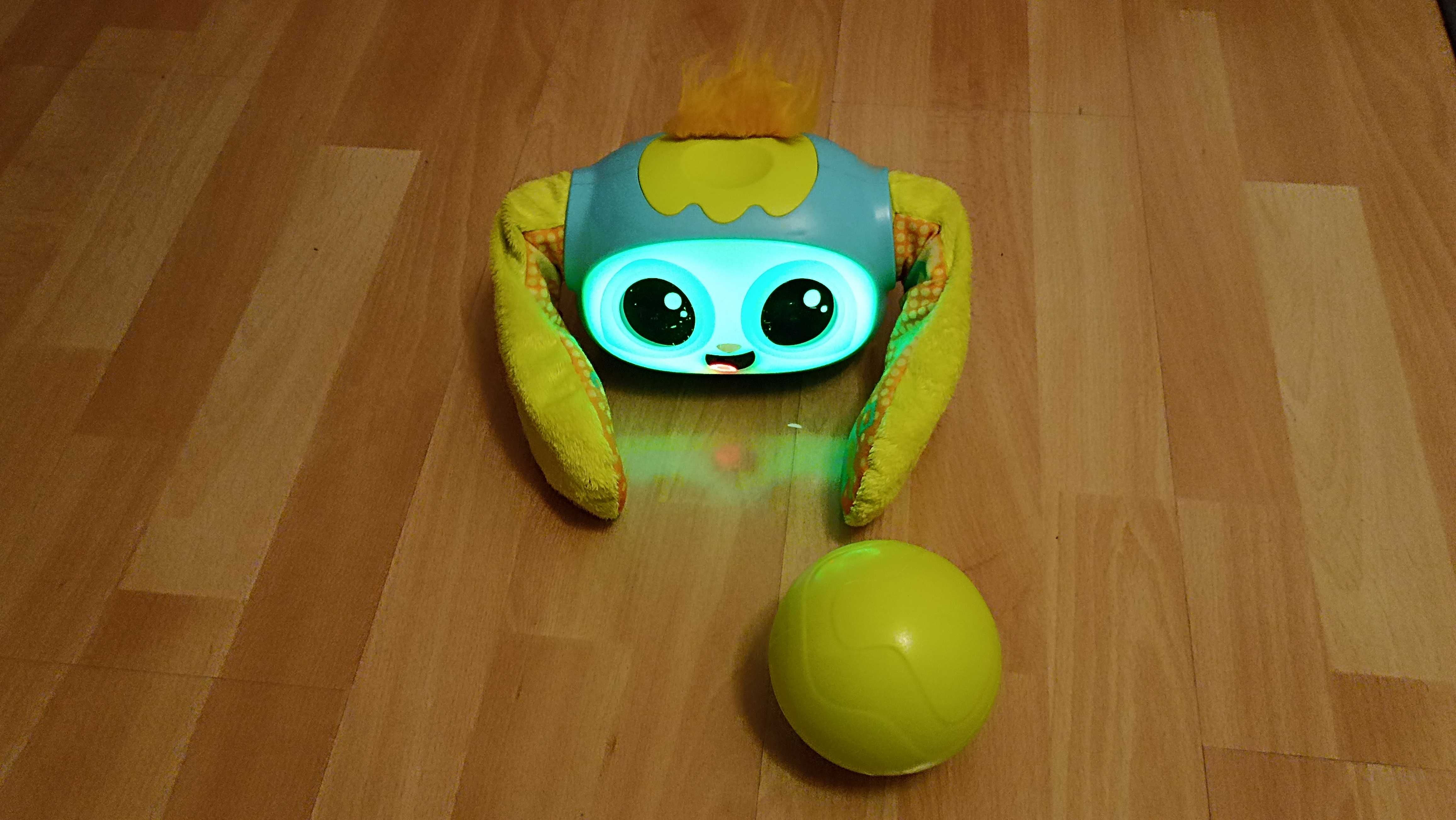 Turlaczek Rovee Fisher Price - rzuca piłkę, mówi, śpiewa, tańczy