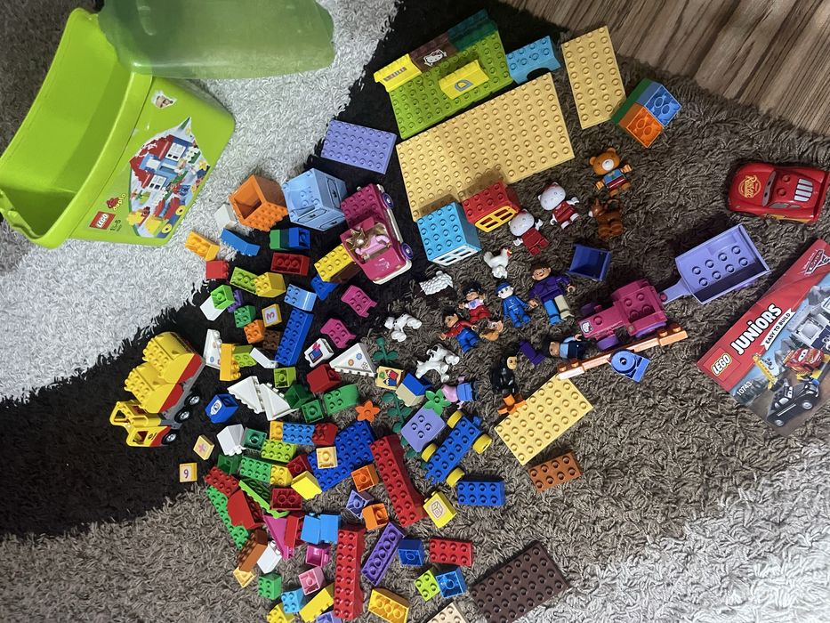 LEGO zestaw klocków z serii Duplo