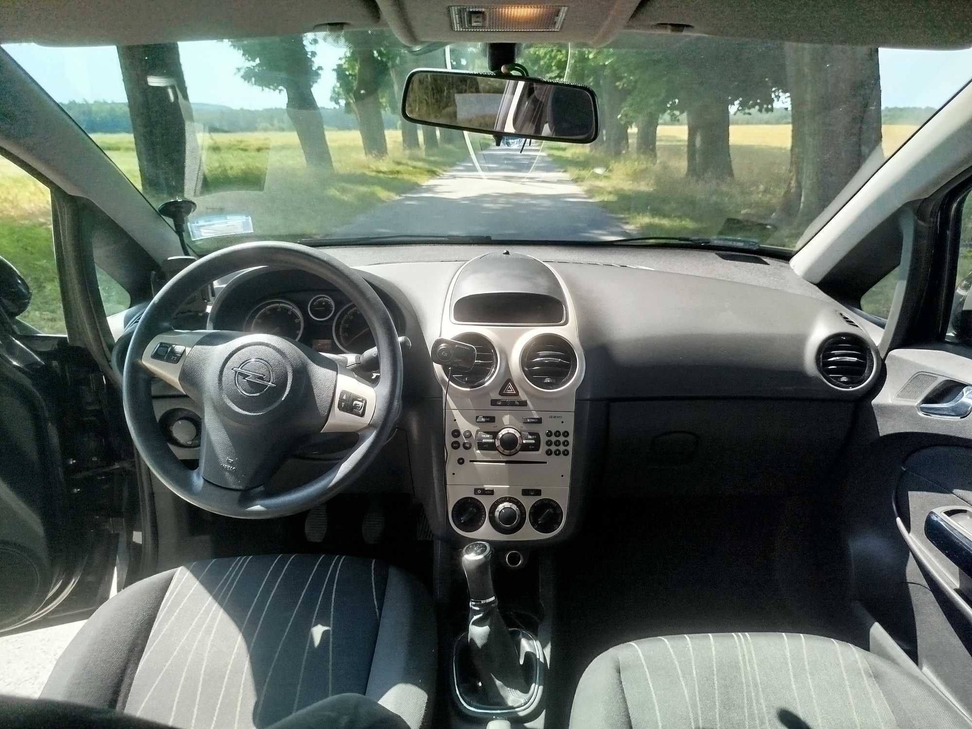 Opel Corsa D 1.0 2006 rok