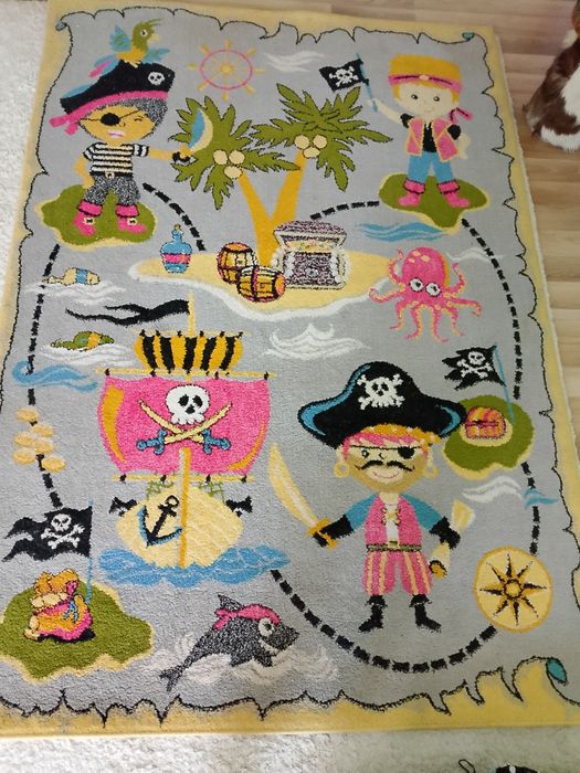 Килим в дитячу кімнату