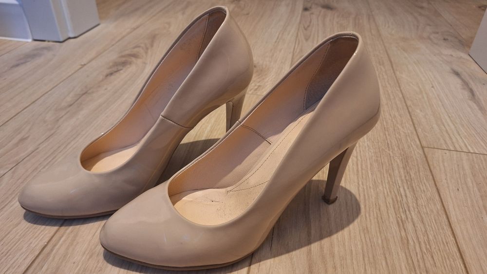 Sprzedam buty szpilki Wojas