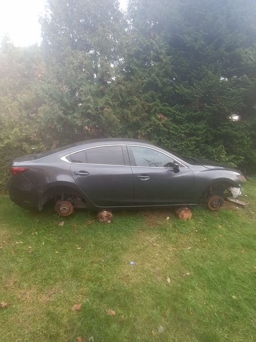 Spszedam Mazda 6 GJ na czenści