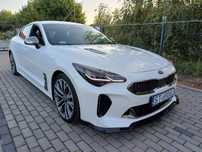 Kia stinger Biała perła piękna