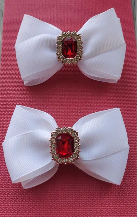 Заколки для волосся