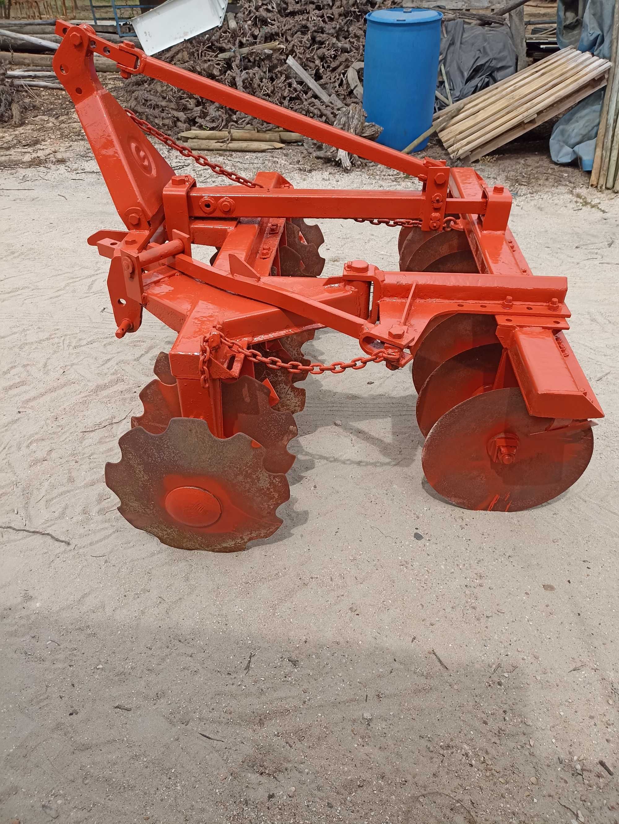 Alfaia agrícola grade de disco Galucho