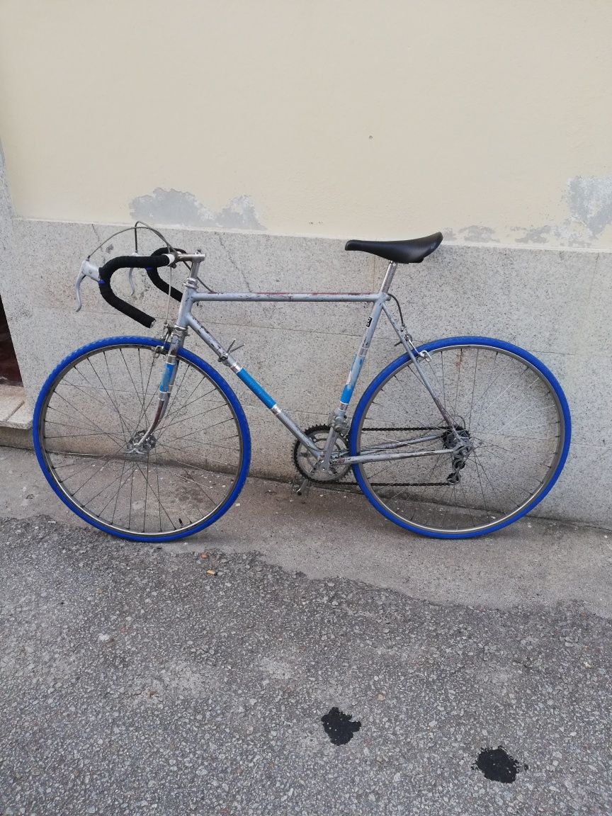 Bicicleta antiga